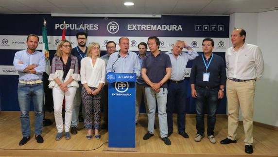 Comparecencia de José Antonio Monago en la sede del PP en Mérida:: J.M. ROMERO