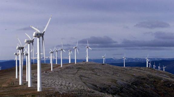 Parque eólico en la provincia de Soria, en Castilla y León, la región líder en esta energía renovable. :: 