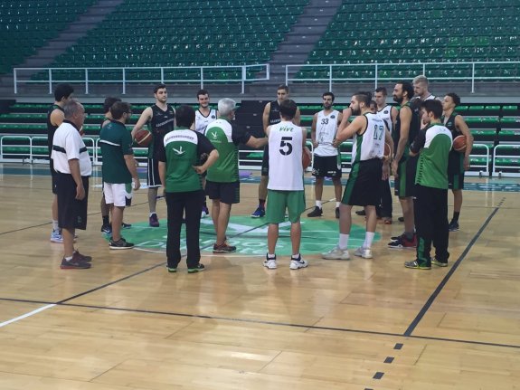 Sesión vespertina de ayer. :: cáceres basket