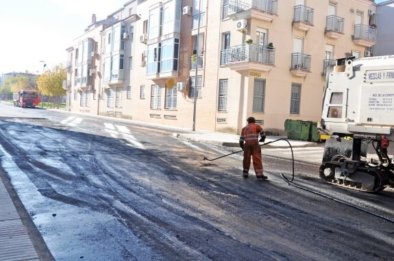 Primeros trabajos en la calle Olivenza. :: e. d.