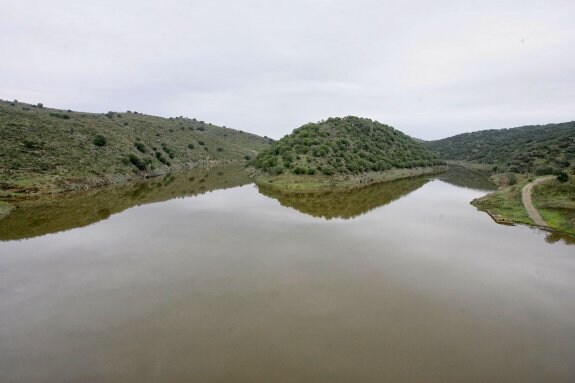 Imagen normal del encuentro de los ríos Almonte y Tamuja desde la carretera de Monroy. :: hoy