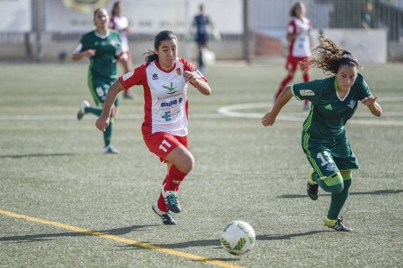 Sofía marcó su único gol de la temporada en el 3-0 de la ida. :: J. V. Arnelas