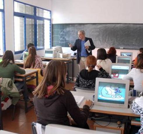 La Junta esperará a que se pronuncie el Gobierno sobre las oposiciones a Secundaria