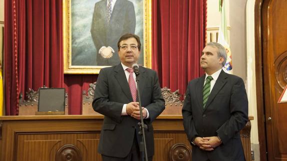 Vara y Fragoso en el Ayuntamiento de Badajoz.