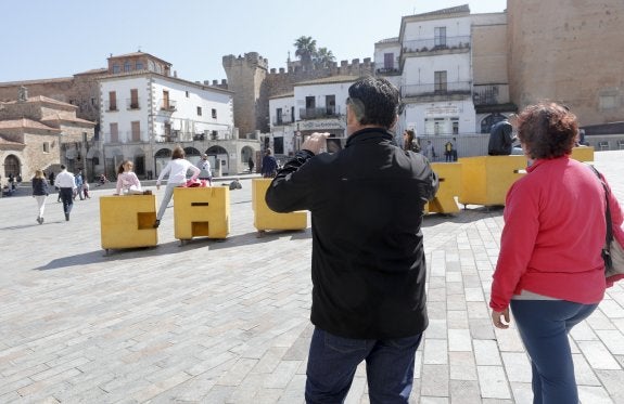 Esta es una de las imágenes más repetidas al llegar a la Plaza Mayor. :: armando méndez 