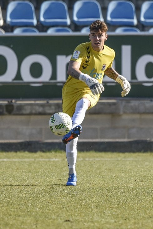 Isi Jareño durante un partido de esta temporada. :: J. V. ARNELAS