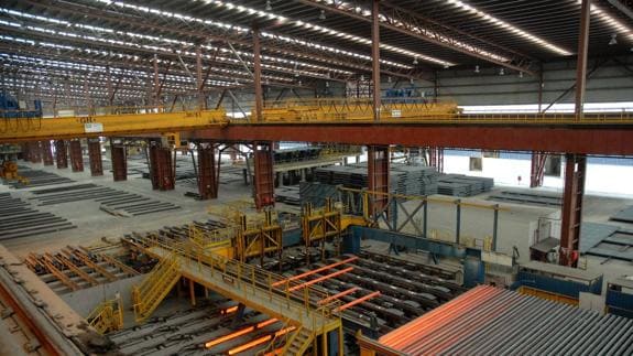 Instalaciones de la siderúrgica, con sede en Jerez:: HOY