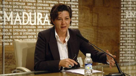 La exconsejera de Educación Eva María Pérez le disputará la secretaría general del PSOE de Extremadura a Guillermo Fernández Vara