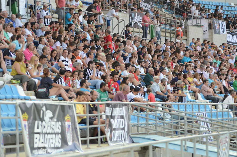 Los abonados del Badajoz podrán retirar entradas a precio reducido