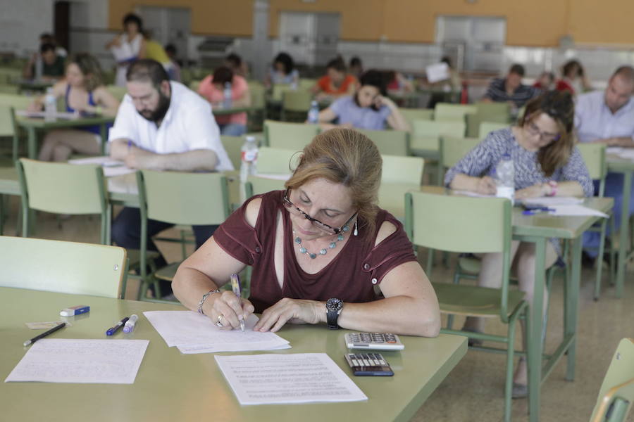 Imagen de archivo de una oposición al cuerpo docente de la Junta:: HOY