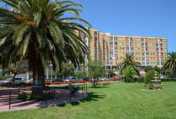 Residencia de la Granadilla, que será ampliada para acoger un centenar de plazas más. :: hoy