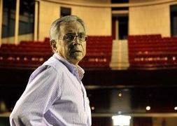 «Lo que me conmueve es que suene el teléfono del despacho y alguien me pida el número de Jennifer López»