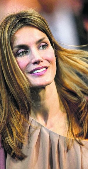 Doña Letizia nunca ha escondido su coquetería. ::
DANI POZO/AFP