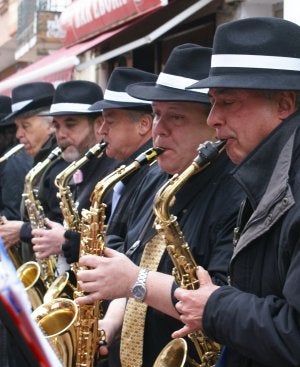 Actúa la Luka's Big Band. ::                             E.G.R.