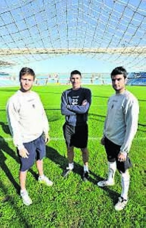 Parada, Moisés Arteaga y Solano tienen este domingo una cita muy especial en Cádiz. ::                             J. V. ARNELAS