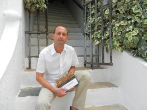 Esencia oliventina en un libro