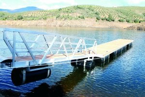 Nuevo punto de amarre y embarque en las aguas del pantano Gabriel y Galán