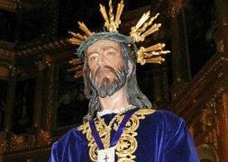 Hoy sale el Santísimo Cristo de Medinaceli portada por 32 costaleros