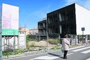 Estado actual en que se encuentra el edificio de los servicios sociales de La Mazuela. ::                             PALMA