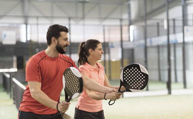 Los 5 beneficios del entrenamiento fitness en pareja