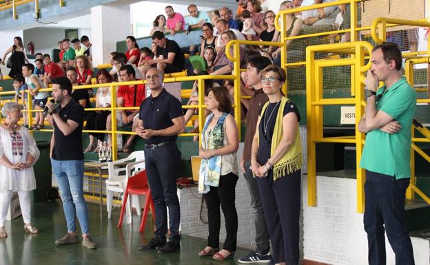Un momento de la clausura con la intervención de las autoridades 