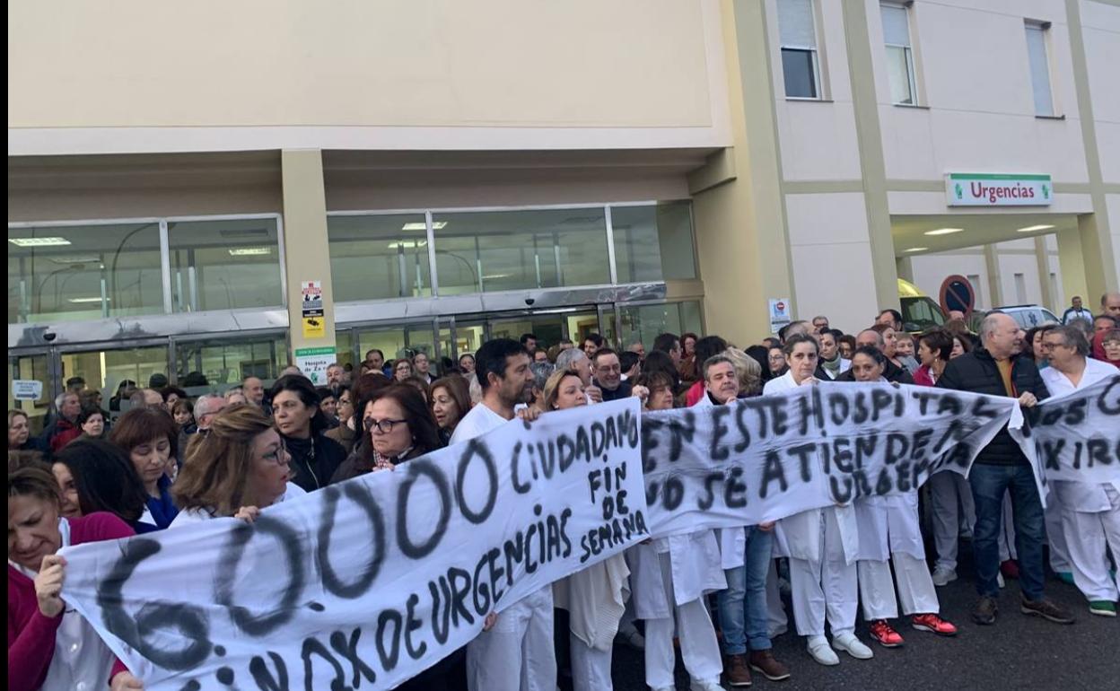 Manifestaciones de los trabajadores por la situación del hospital 