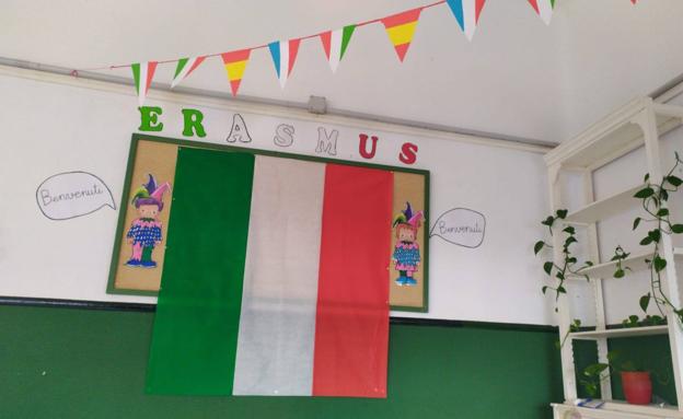 Los alumnos y rofesores prepararon el colegio para el recibimiento de sus compañeros italianos 