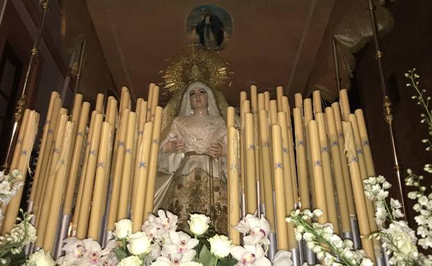 María Santísima de la Amargura acompaña cada año al Cautivo 