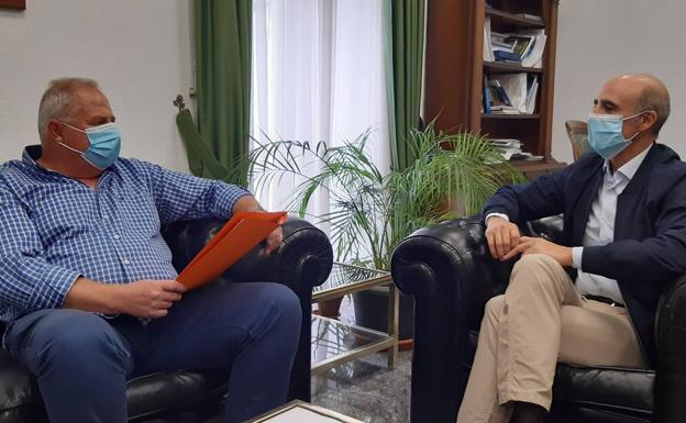 El sistema fue presentado por su creador al alcalde de Zafra 