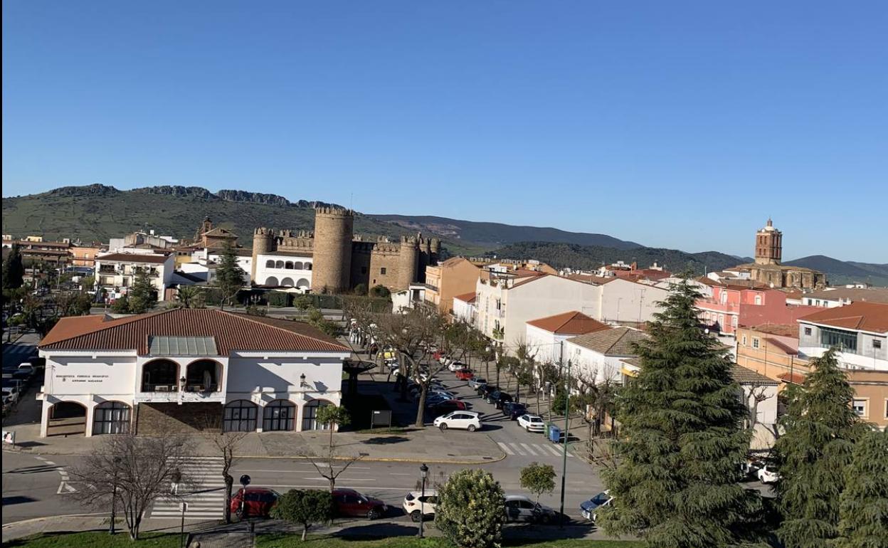 El Ayuntamiento estudiará la forma de retirar la licencia de apertura a los establecimientos hosteleros y bares que incumplan las normas establecidas