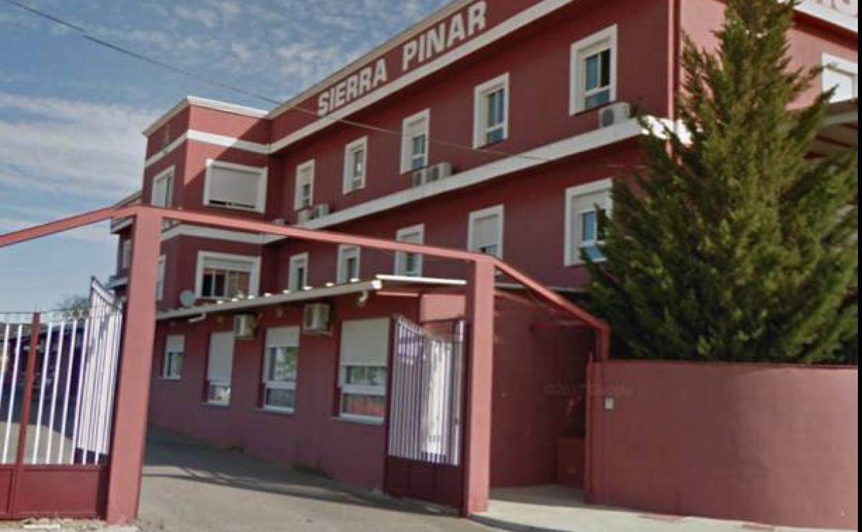 Mal día en Zafra por la pandemia con una persona fallecida de 48 años y un brote de 50 casos positivos en la residencia Sierra Pinar