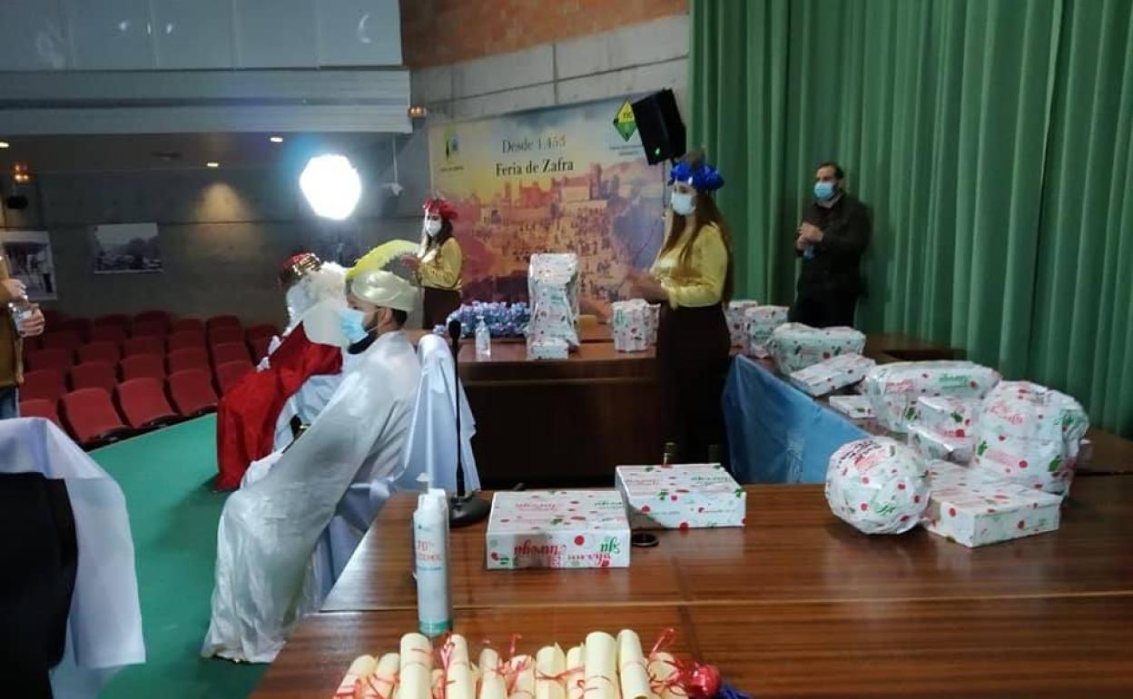 Reoarto de juguetes por parte del Centro Cultural Evangélico 