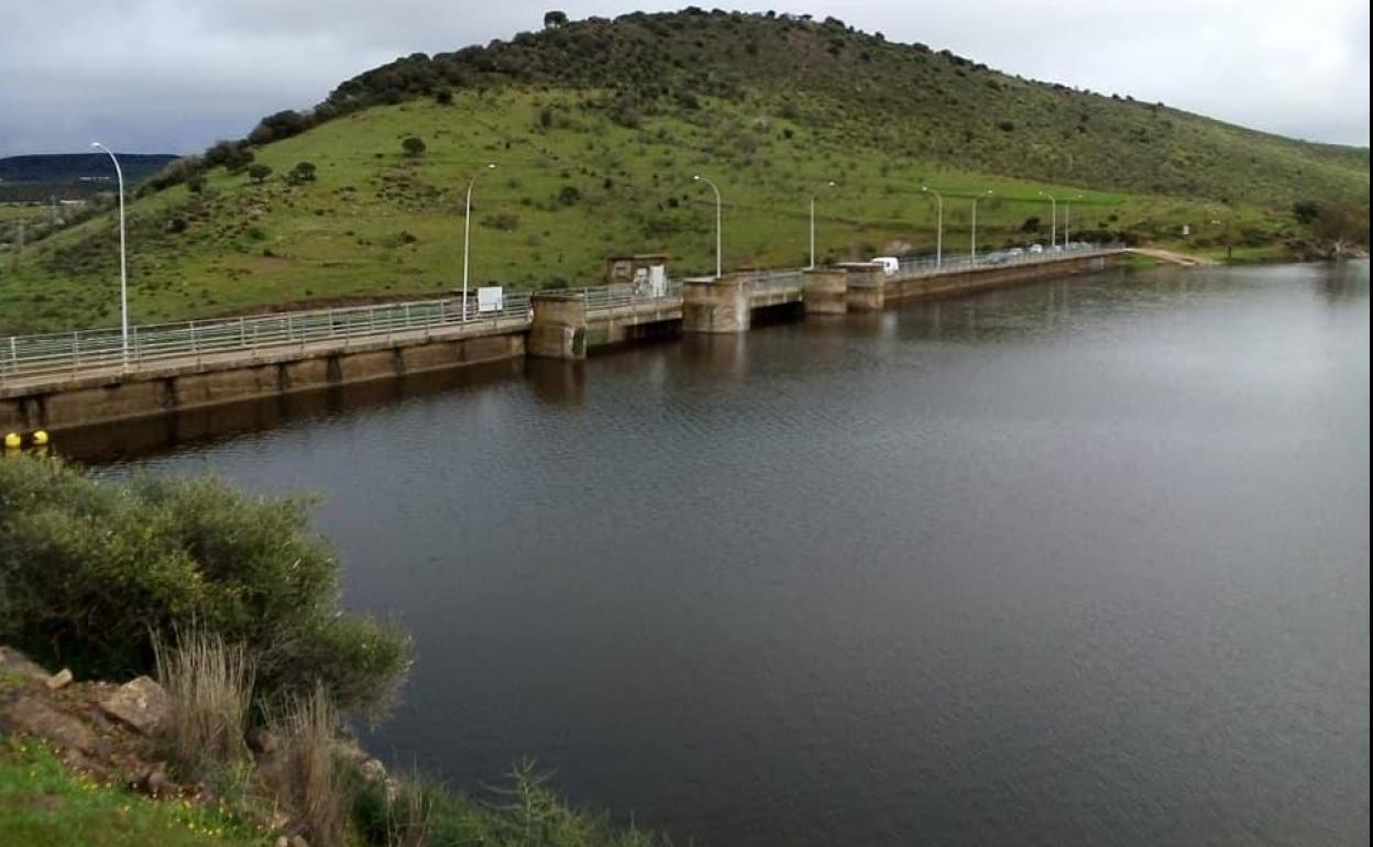 El pantano de La Albuera se encuentra a más del 80% de su capacidad