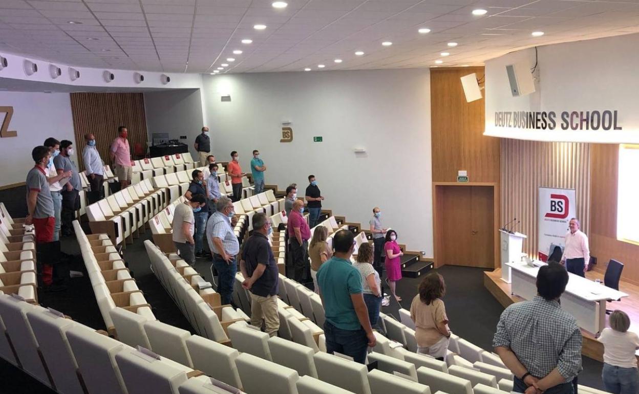 Uno de lso cursos de la DBS 