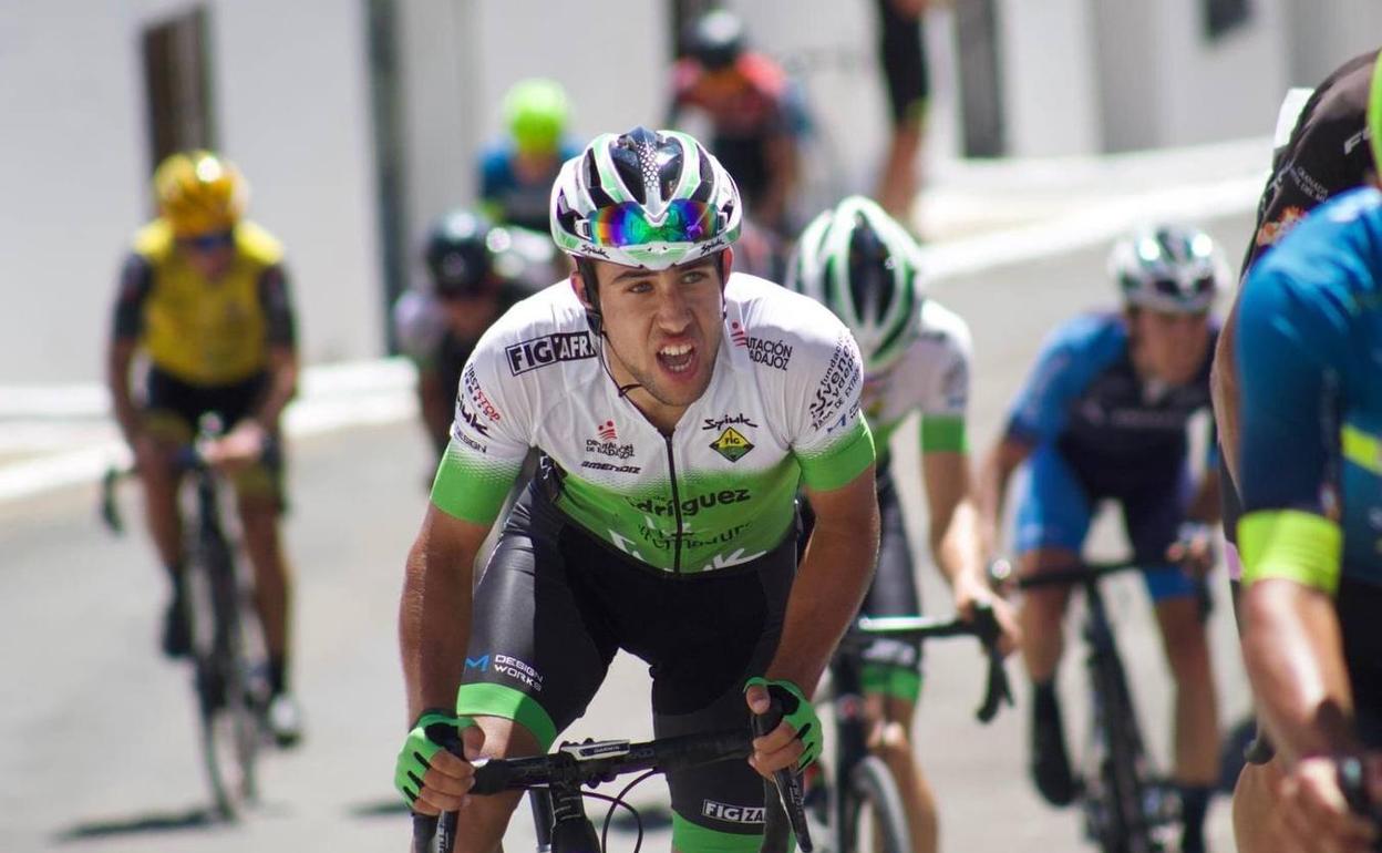 El Bicicletas Rodríguez Extremadura pone rumbo a Madrid para participar in extremis en la Vuelta a esta comunidad