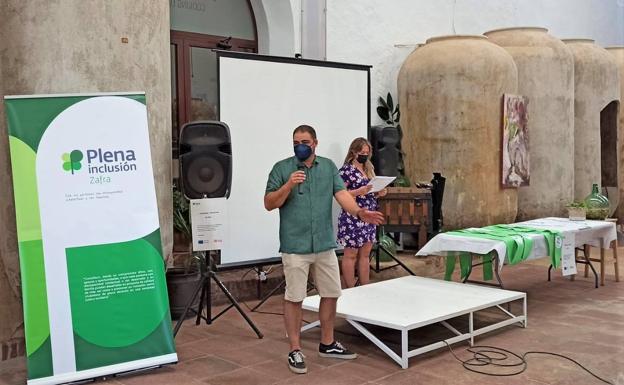 Los formadores del proyecto Inma Ramos y Juan Enrique Fernández 