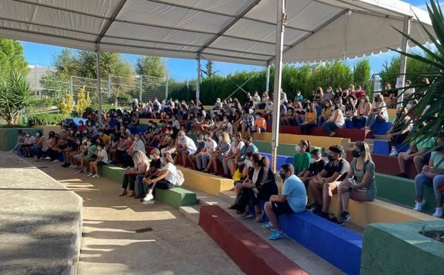REcibimiento de los alumnos en el Suárez de Figueroa 