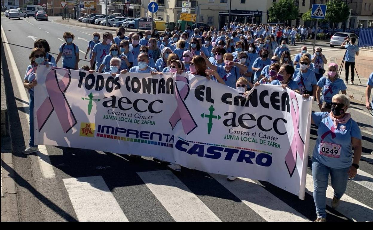 La Caminata Solidaria llegando al recinto ferial 