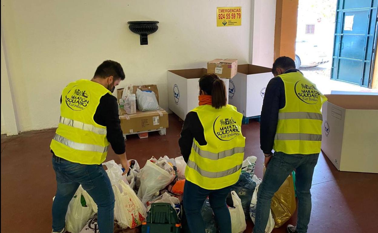Algunos de los voluntarios de este maratón 