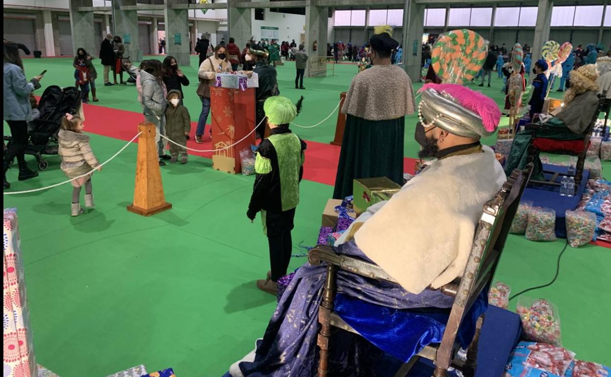 Recepción de los Reyes Magos en el pabellón 