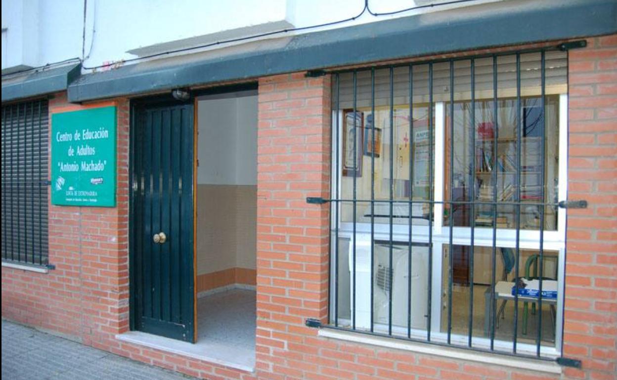 El CEPA Antonio Machado abre nuevos plazos de matrícula para el segundo cuatrimestre del curso
