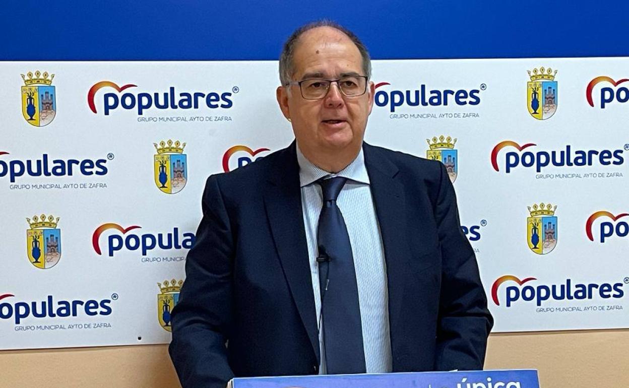 Juan Carlos Fernández durante la rueda de prensa 