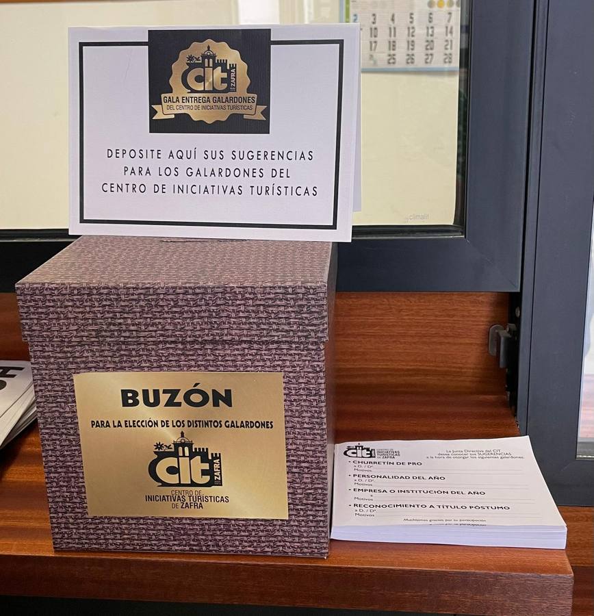 Uno de los buzones en los que se recogen las sugerencias 