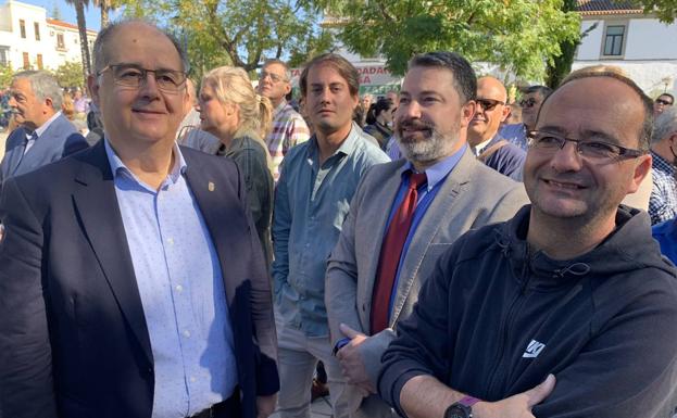 Concejales del grupo Popular en la concentración 