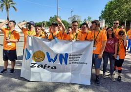 Algunos de los usuarios y usarias de Down Zafra durante los JEDES