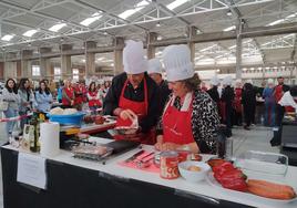 Los participantes en pleno concurso