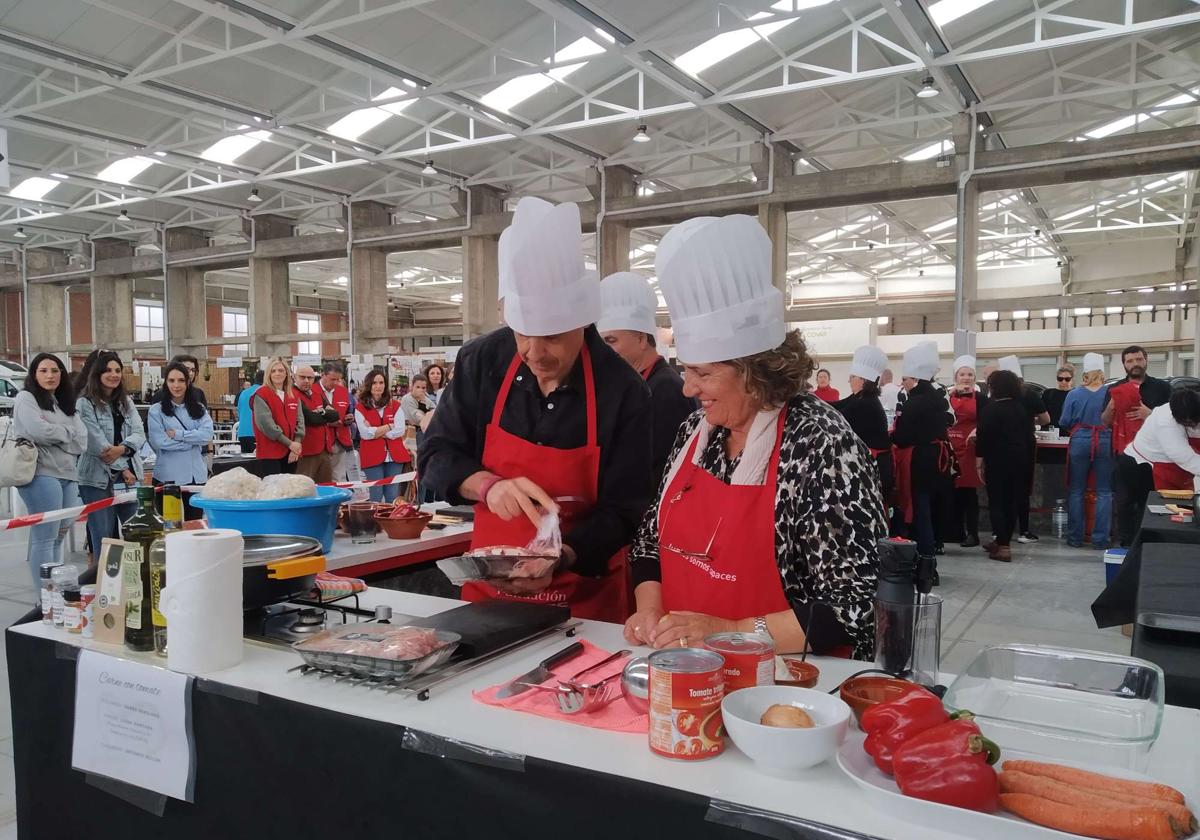 Los participantes en pleno concurso