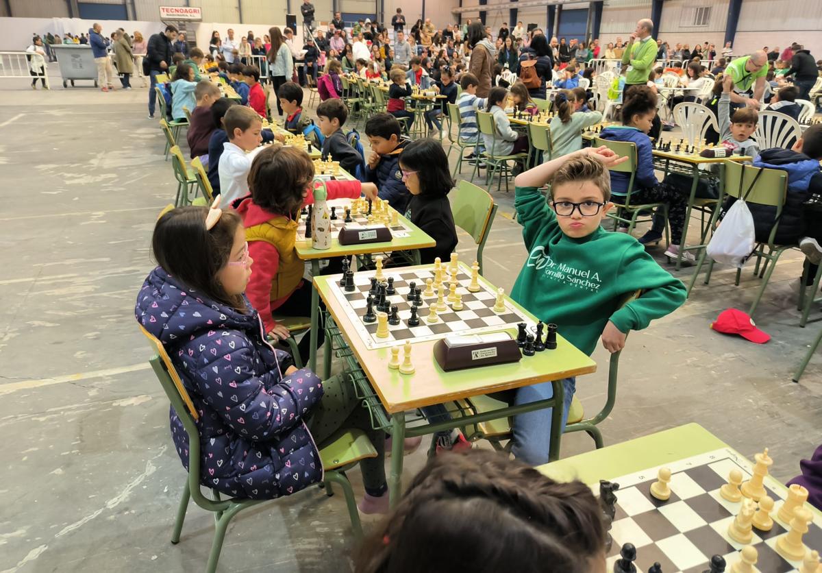 Los escolares en un momento del torneo final