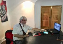 José Antonio Amador en la presentación de su anterior libro en Zafra