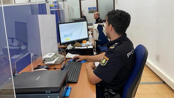 La Unidad de Extranjería y Documentación de la Policía Nacional abrirá el 28M